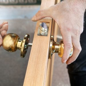 Locksmith Fitting